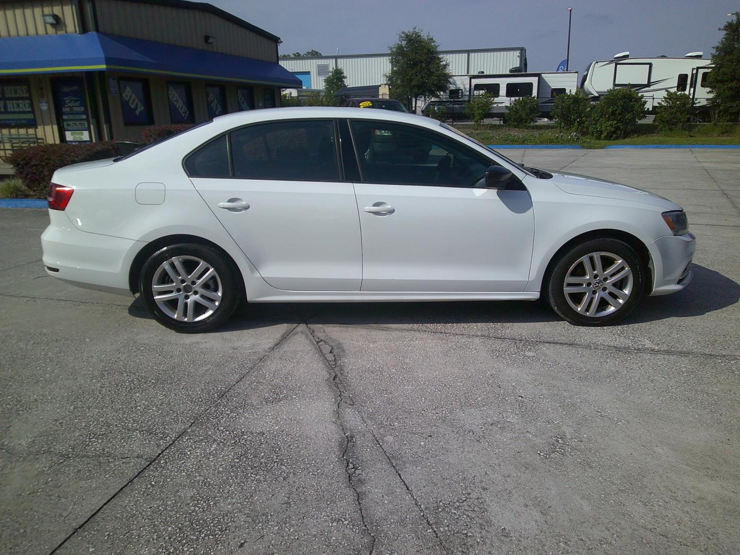 2015 WHITE VOLKSWAGEN JETTA S (3VW2K7AJ3FM) , located at 390 Hansen Avenue, Orange Park, FL, 32065, (904) 276-7933, 30.130497, -81.787529 - Photo#2